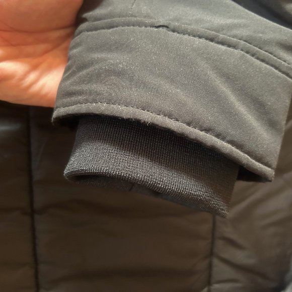 GUESS Winter Jacket - Picture 6 of 7